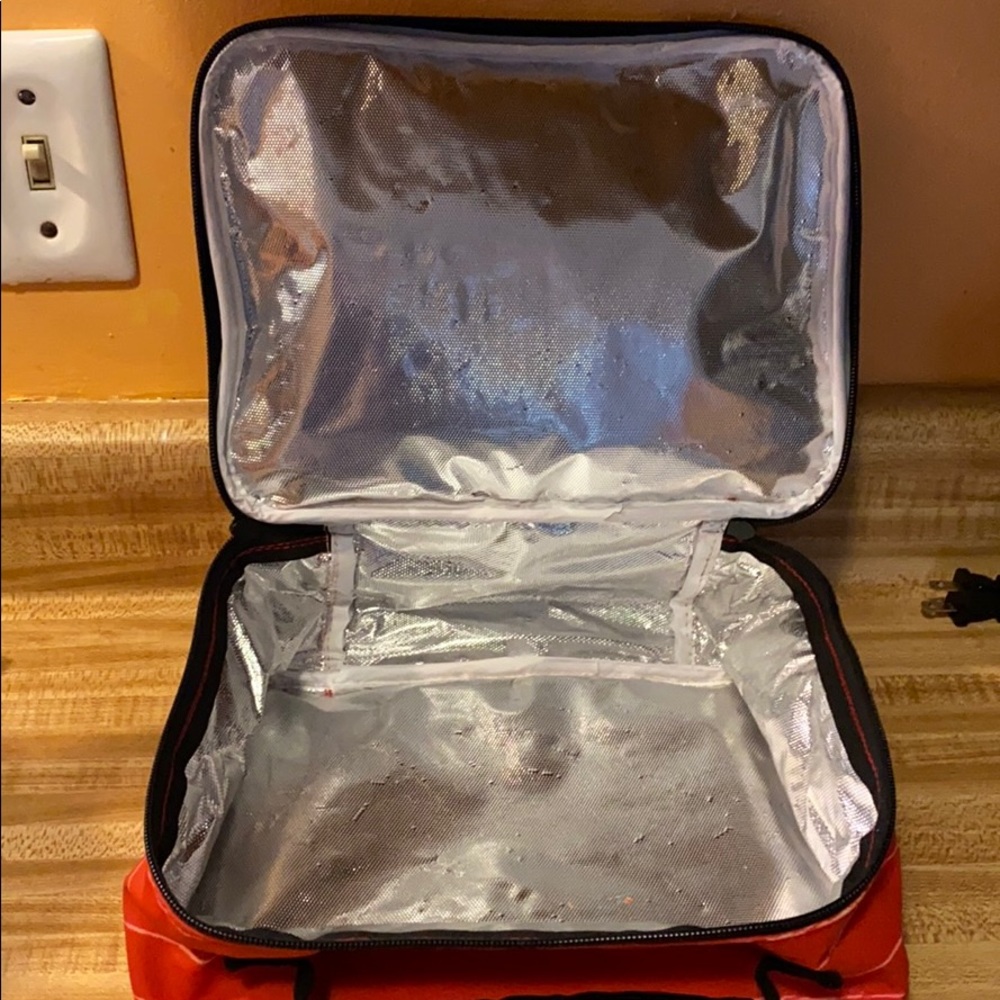 Lunchbox - Picture 3 of 5